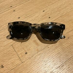 Saturday’s NYC Perry sunglasses